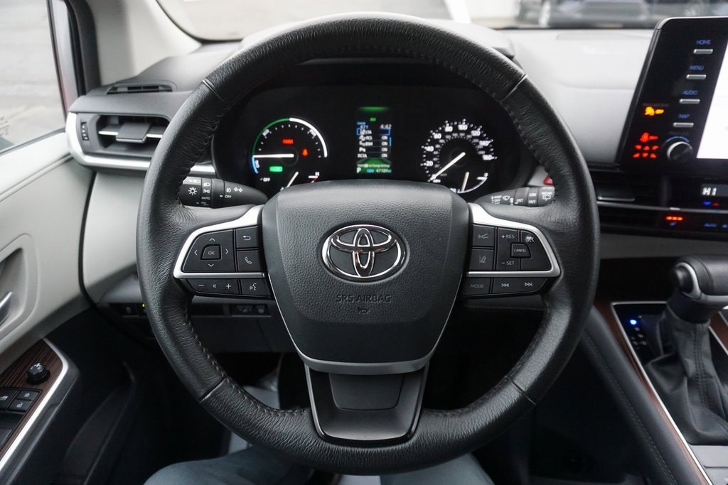Used 2024 Toyota Sienna XLE 7 Passenger Van Passenger Van