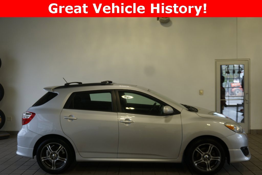 Used 2009 Toyota Matrix XRS with VIN 2T1GE40E49C001805 for sale in Springfield, MI