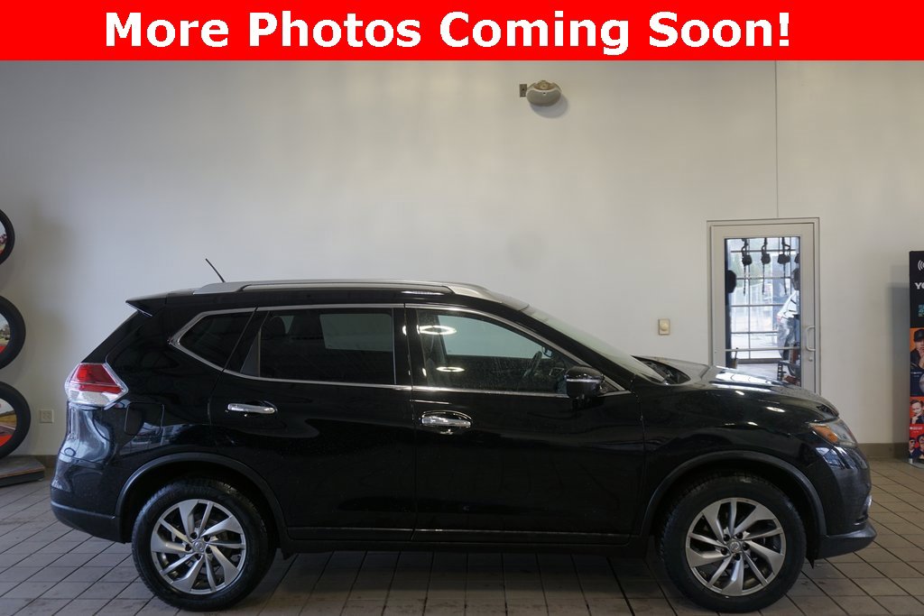 2014 Nissan Rogue SL photo 2