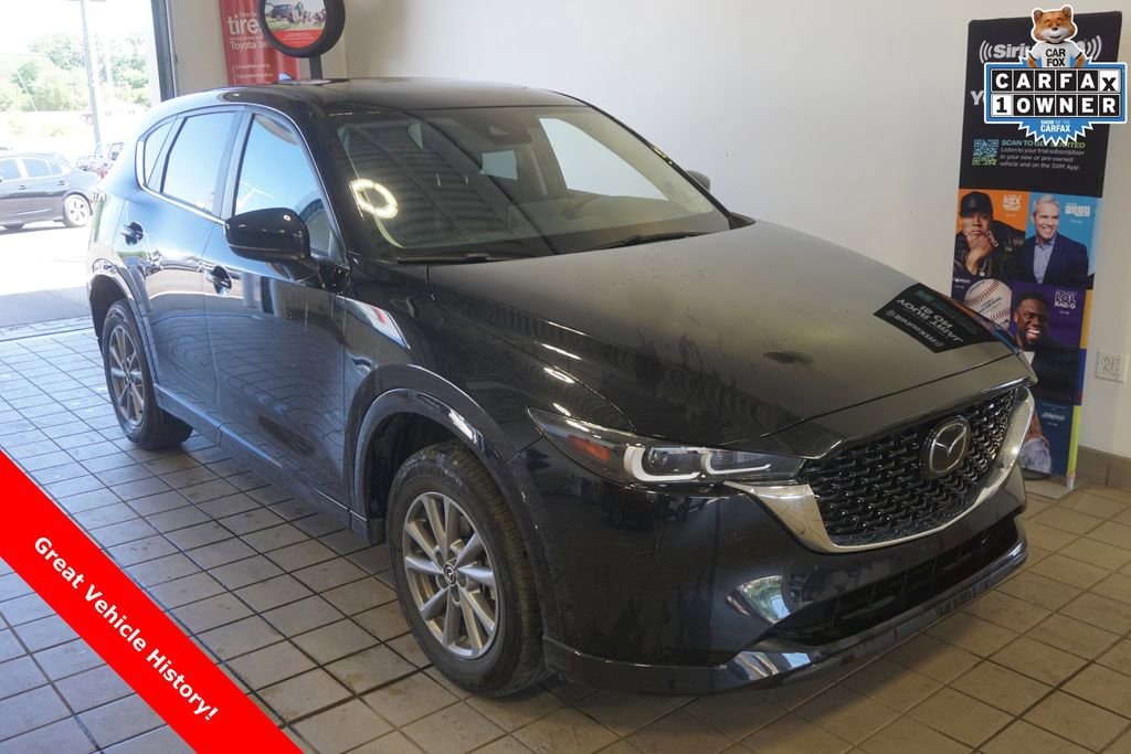 2025 Mazda CX-5 S Preferred package Auto AWD's photo