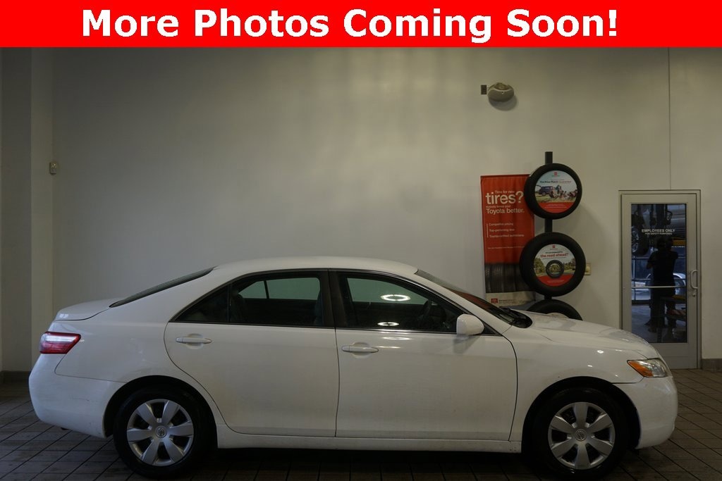 Used 2009 Toyota Camry LE Sedan