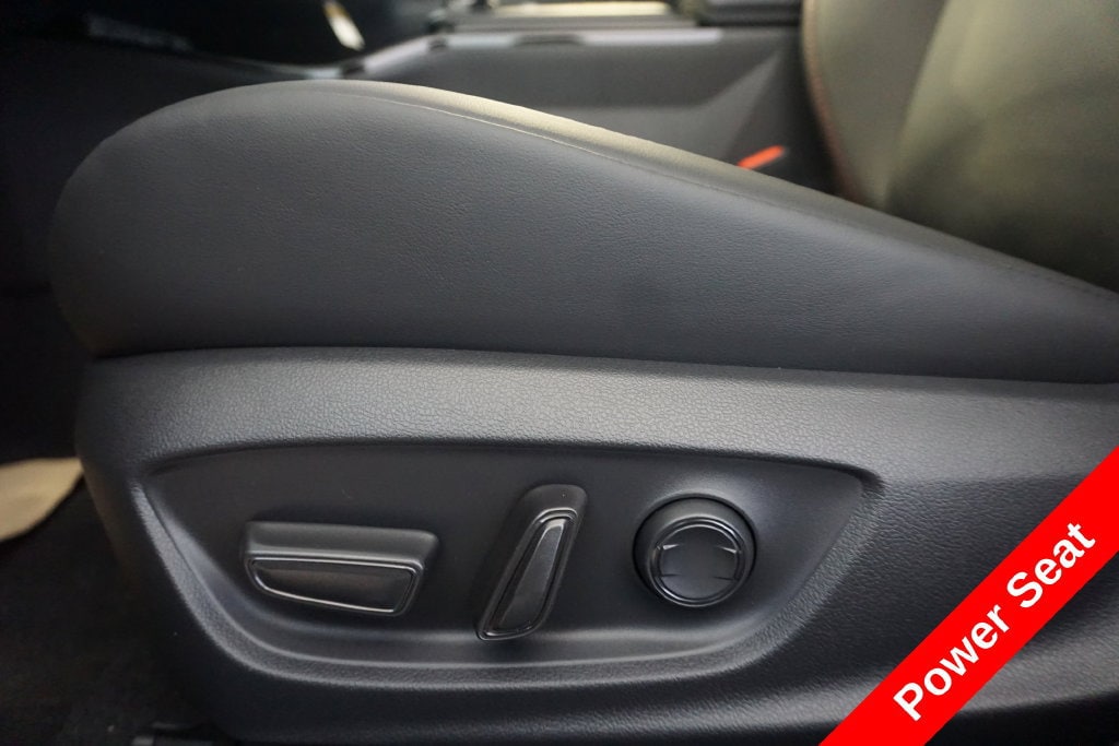 2026 Toyota Prius Plug-in Hybrid XSE Premium - Photo 8