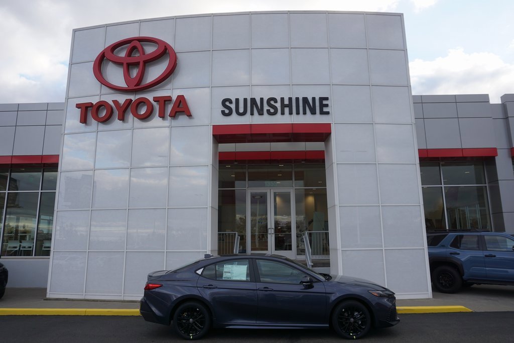 2026 Toyota Camry SE AWD 