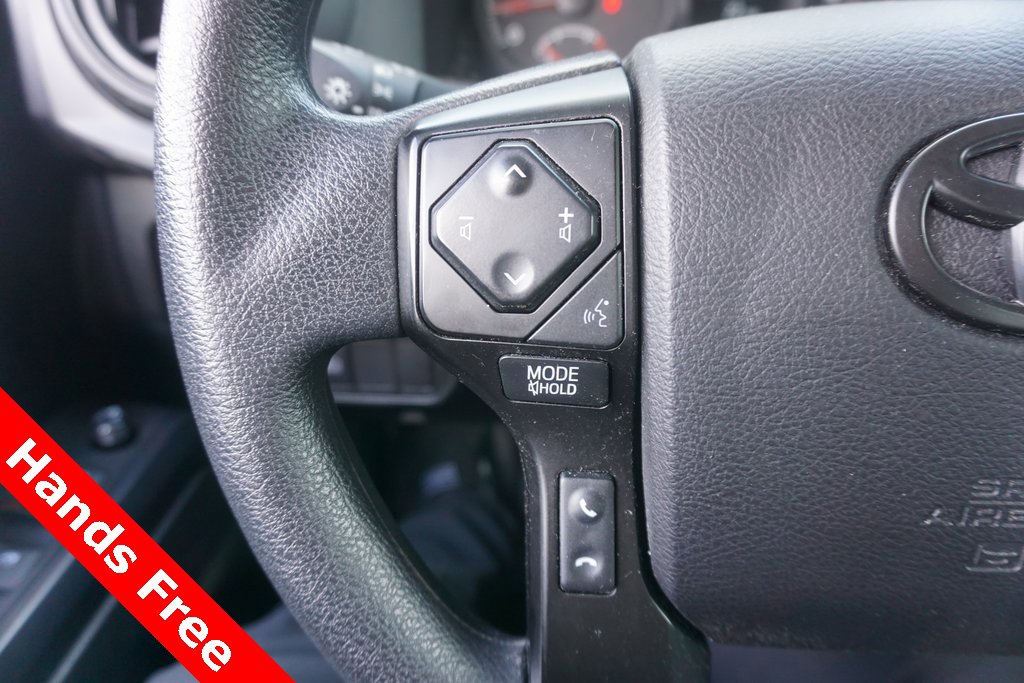 2022 Toyota Tacoma SR photo 4