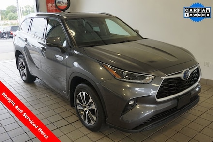 2021 Toyota Highlander Hybrid XLE SUV