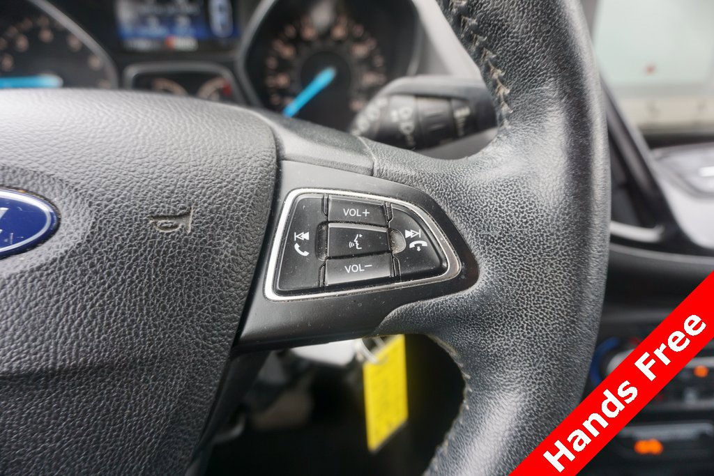 2018 Ford Escape SEL photo 4