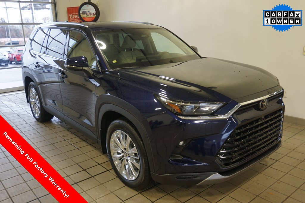 2025 Toyota Grand Highlander Platinum's photo