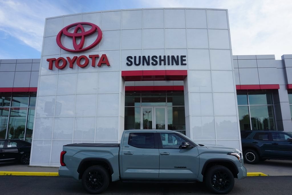 New 2026 Toyota Tundra Limited LIMITED CREWMAX 5.5