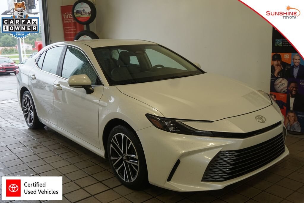 Used 2025 Toyota Camry SE Sedan