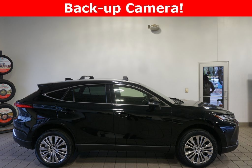 Used 2022 Toyota Venza XLE SUV