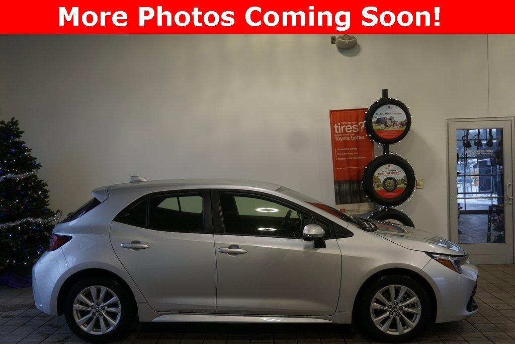 Used 2023 Toyota Corolla Hatchback SE Hatchback