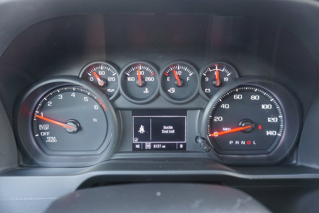 2024 Chevrolet Silverado 1500 Custom photo 3