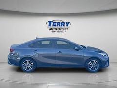 2023 Kia Forte LXS Sedan