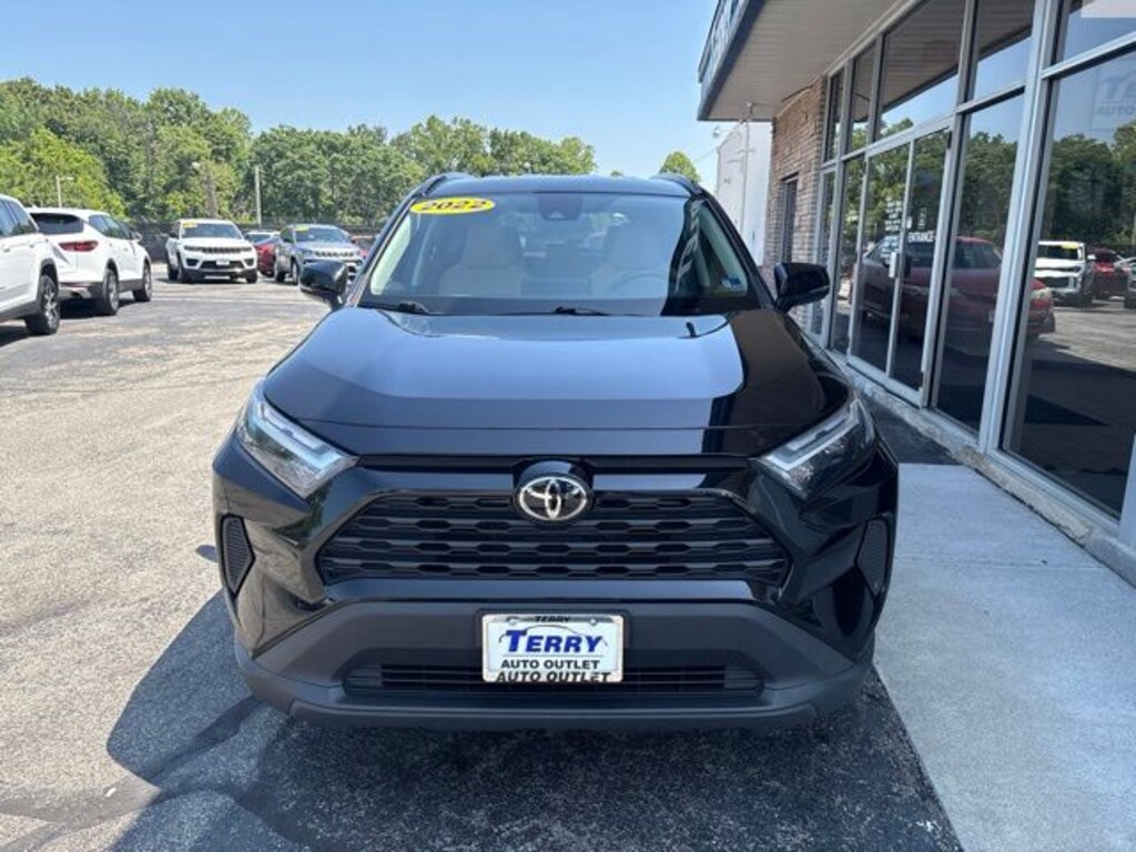Used 2022 Toyota RAV4 XLE SUV