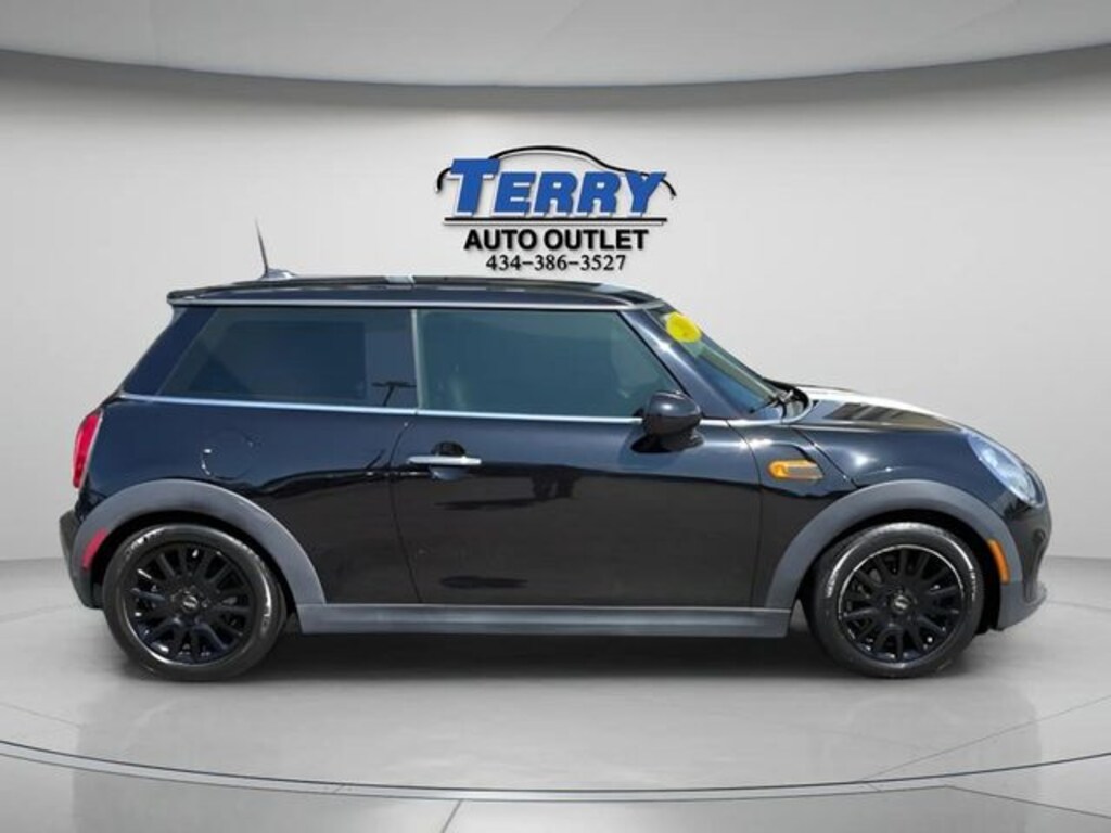 Used 2018 MINI Cooper Base Hatchback
