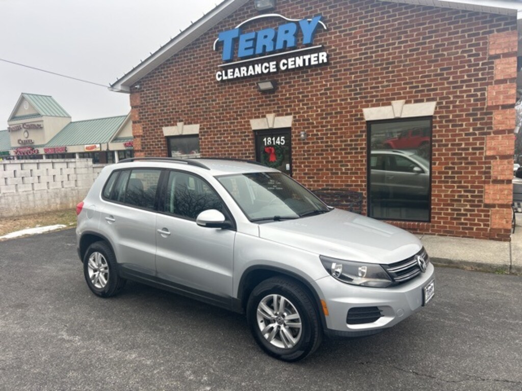 Used 2017 Volkswagen Tiguan 2.0T S SUV