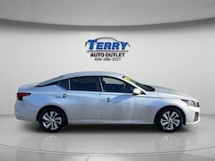 2023 Nissan Altima 2.5 S Sedan