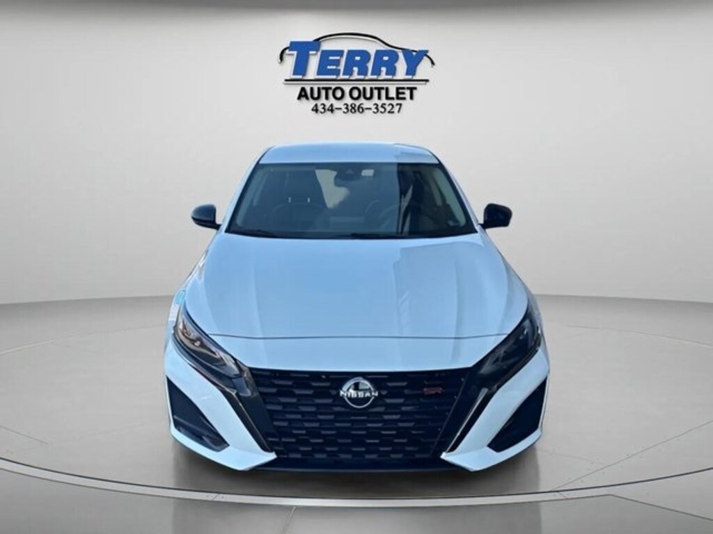 Used 2024 Nissan Altima 2.5 SR Sedan