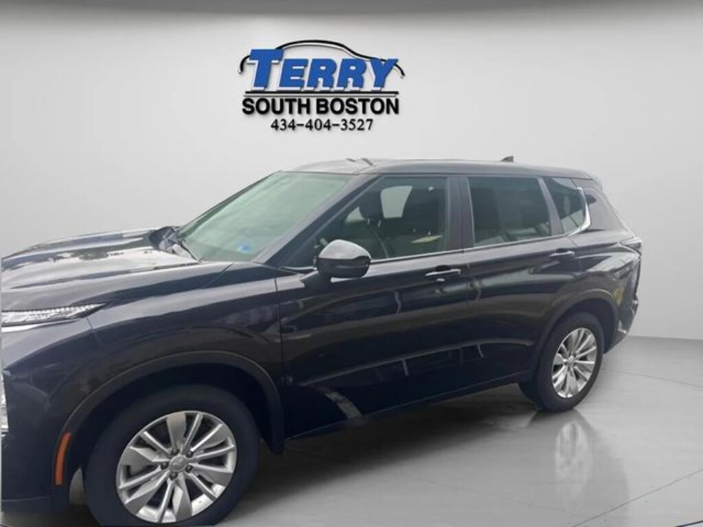 Used 2025 Mitsubishi Outlander ES SUV