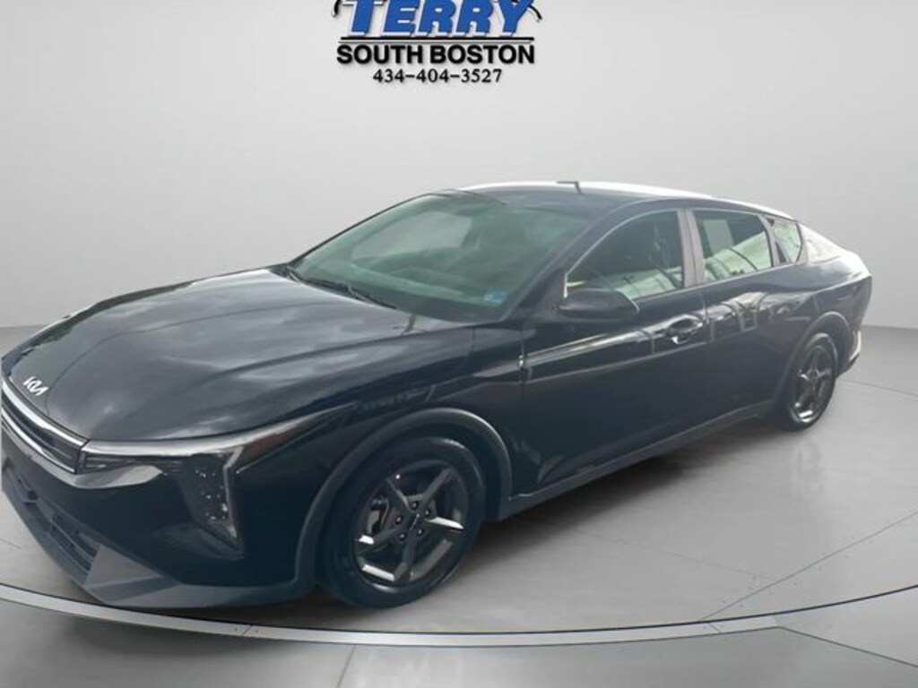 Used 2025 Kia K4 LXS Sedan