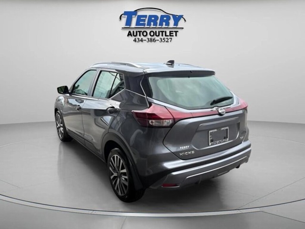 Used 2023 Nissan Kicks SV SUV