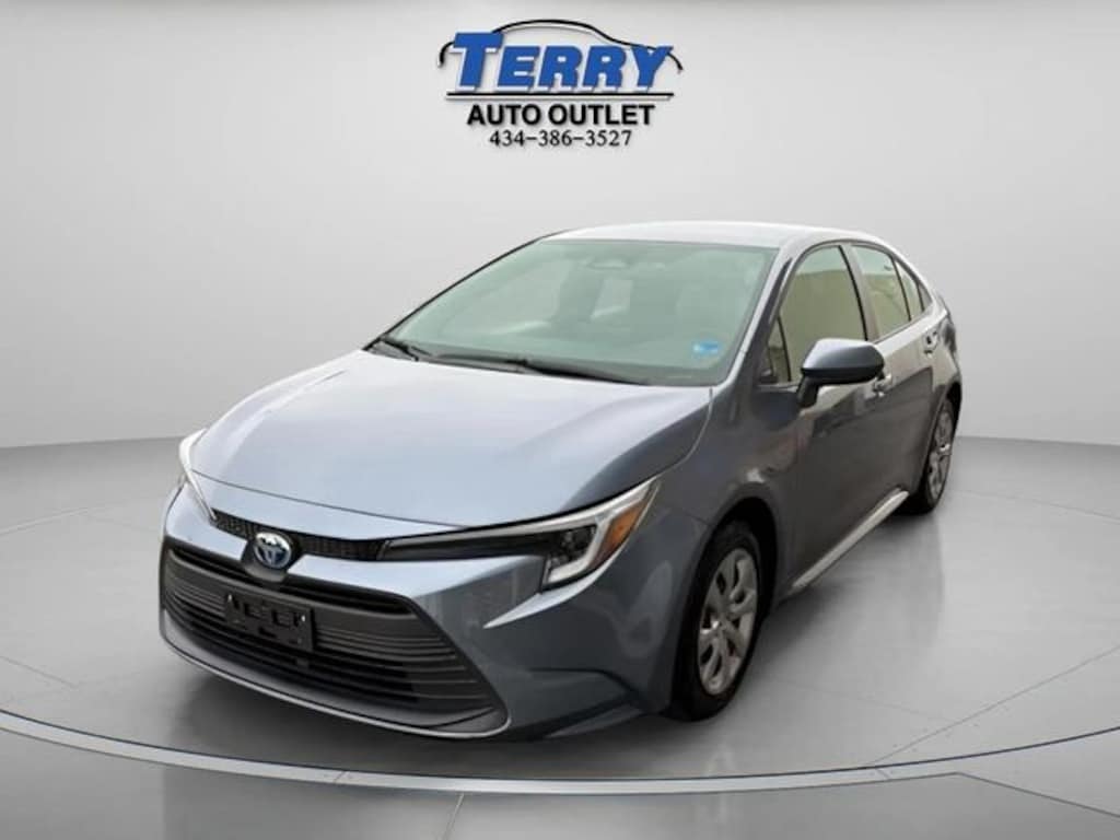 Used 2025 Toyota Corolla Hybrid LE Sedan