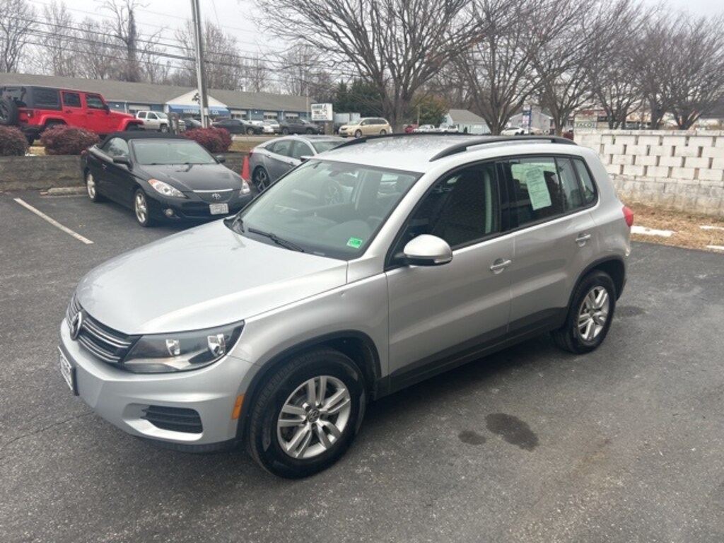 Used 2017 Volkswagen Tiguan 2.0T S SUV
