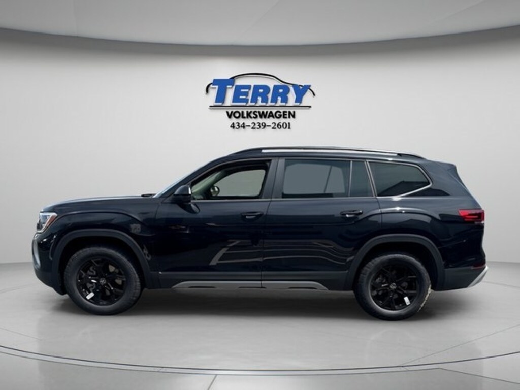 Used 2024 Volkswagen Atlas 2.0T Peak Edition SE w/Technology SUV