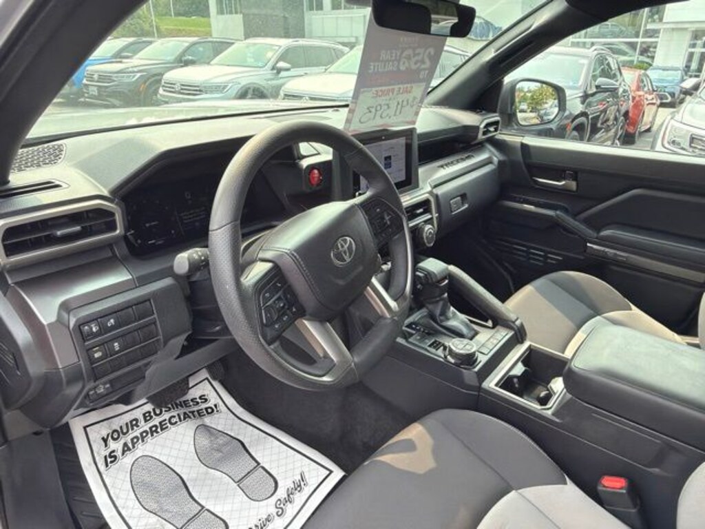 Used 2025 Toyota Tacoma TRD Off-Road Truck