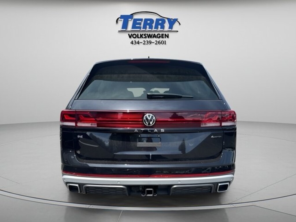 Used 2024 Volkswagen Atlas 2.0T Peak Edition SE w/Technology SUV