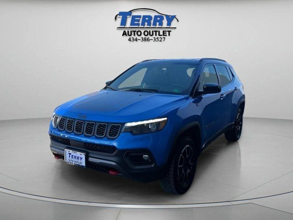 Used 2025 Jeep Compass Trailhawk SUV