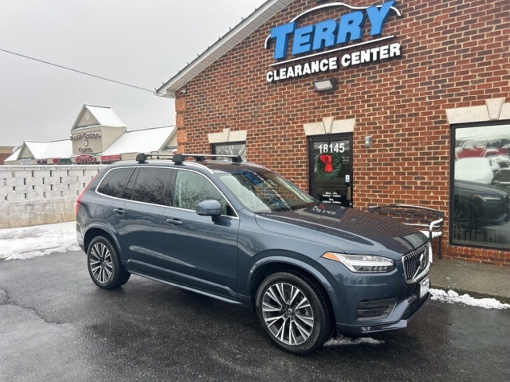 Used 2022 Volvo XC90 T5 Momentum SUV