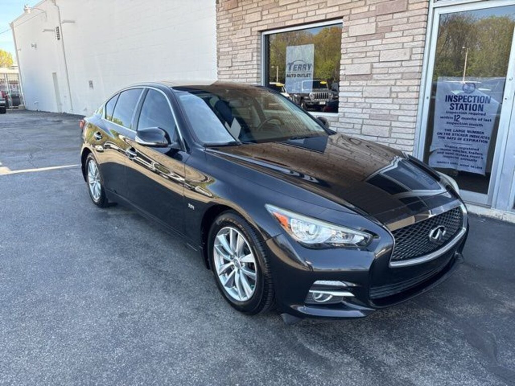 Used 2017 INFINITI Q50 3.0t Premium Sedan