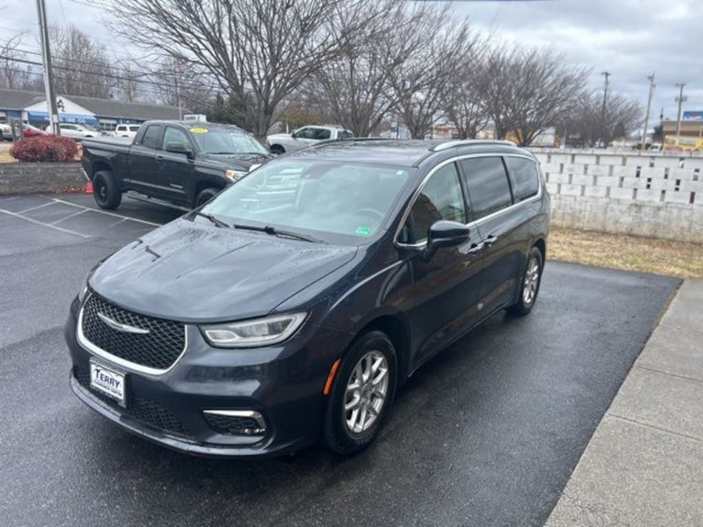 Used 2021 Chrysler Pacifica Touring L Minivan/Van