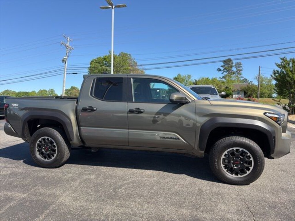 Used 2025 Toyota Tacoma TRD Off-Road Truck