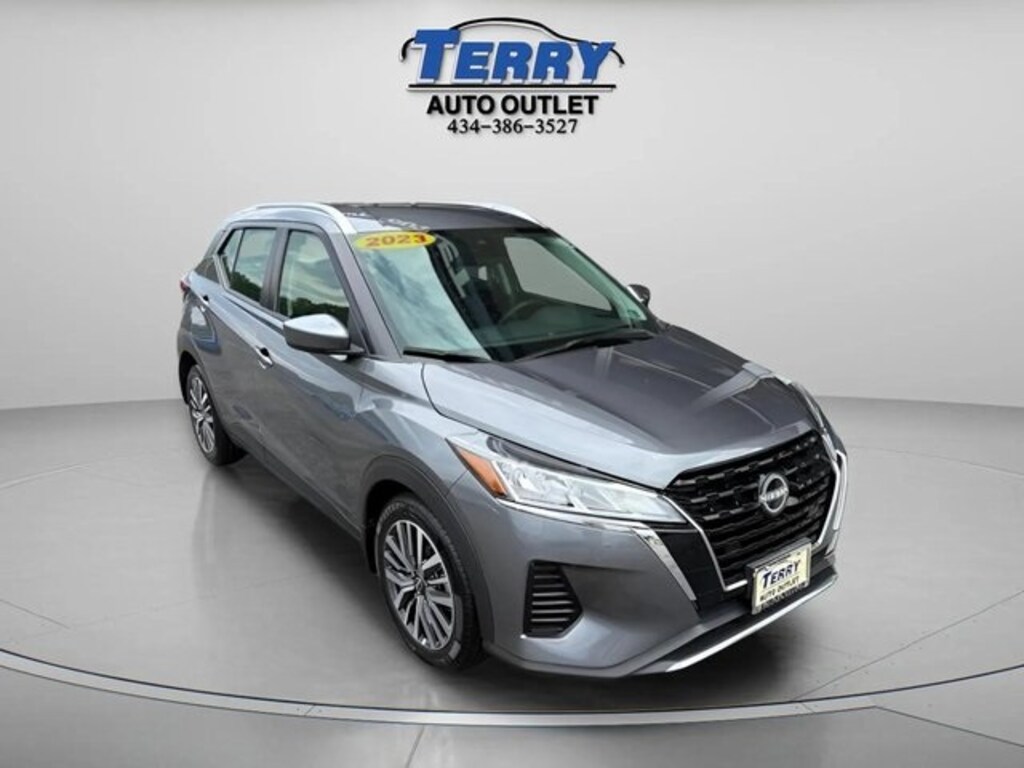 Used 2023 Nissan Kicks SV SUV