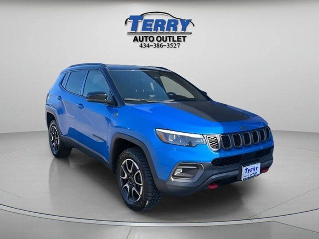 Used 2025 Jeep Compass Trailhawk SUV