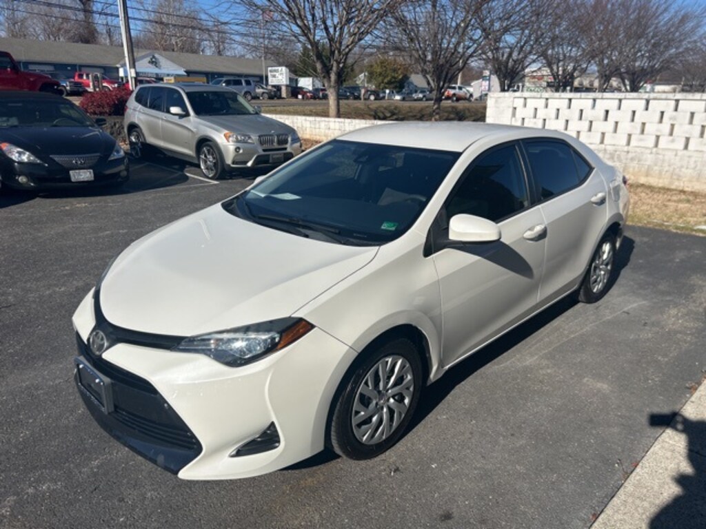 Used 2019 Toyota Corolla LE Sedan