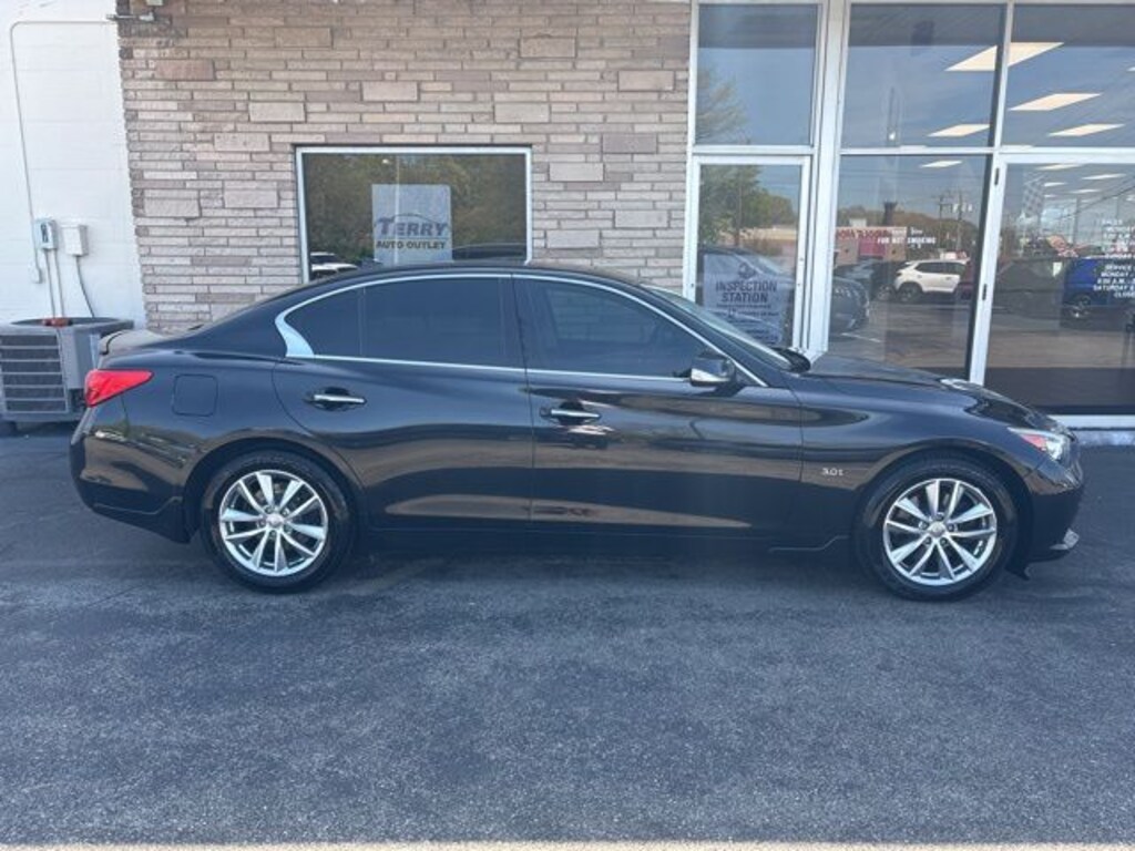 Used 2017 INFINITI Q50 3.0t Premium Sedan