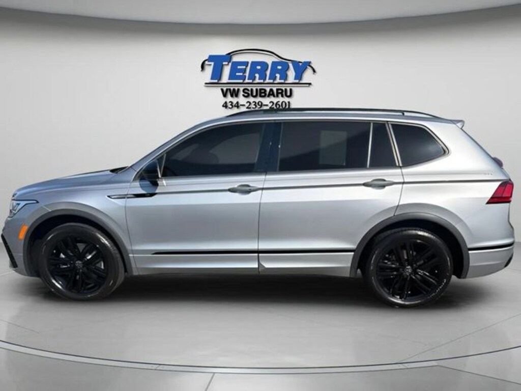 Used 2022 Volkswagen Tiguan 2.0T SE R-Line Black SUV