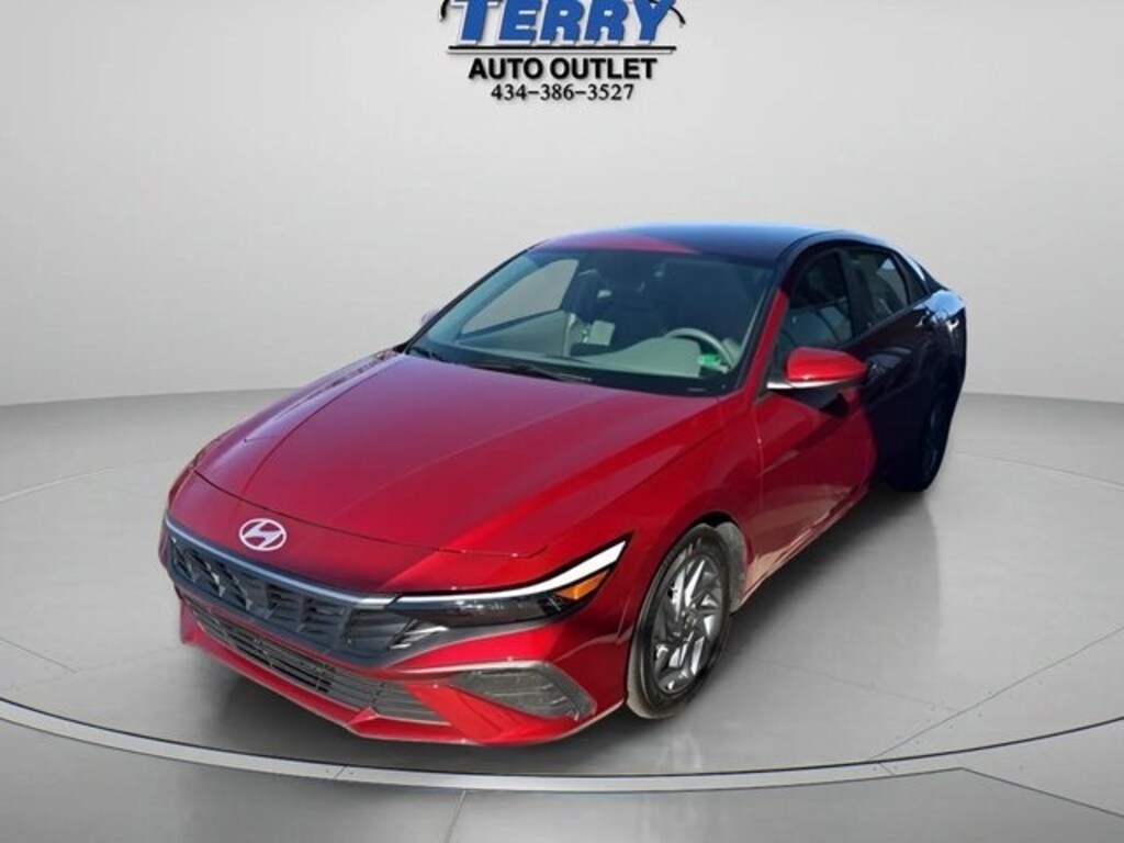 Used 2024 Hyundai Elantra SEL Sedan