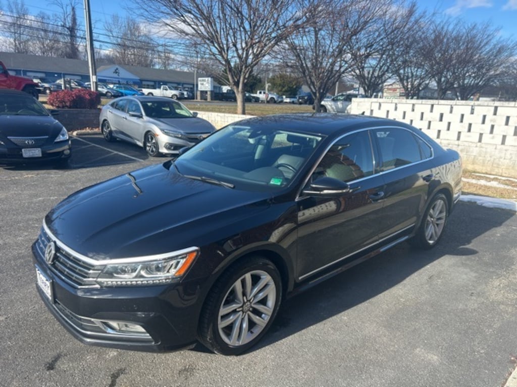 Used 2017 Volkswagen Passat SEL Premium Sedan