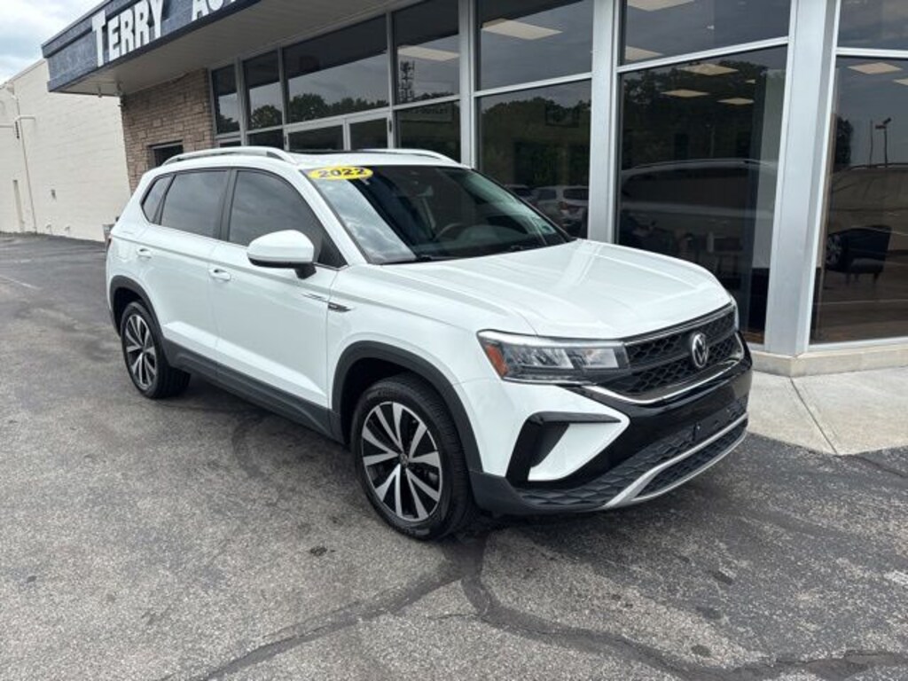 Used 2022 Volkswagen Taos 1.5T SE SUV
