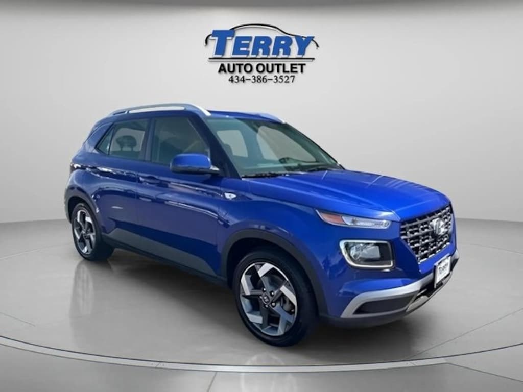 Used 2023 Hyundai Venue SEL SUV