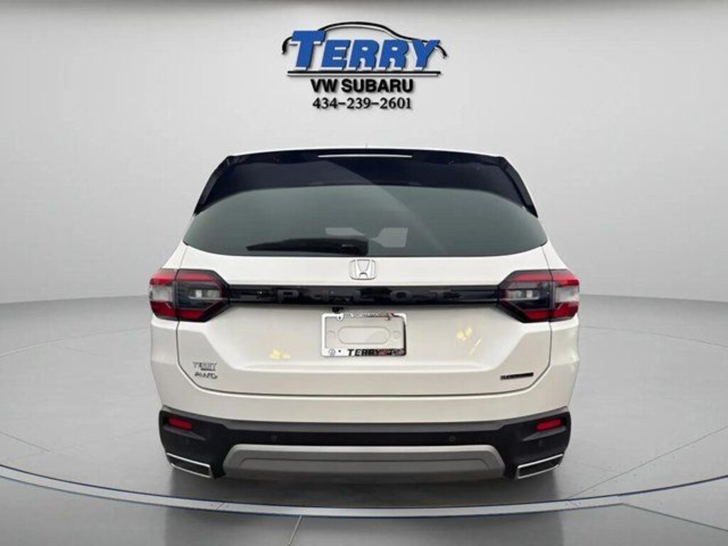 Used 2023 Honda Pilot Touring SUV