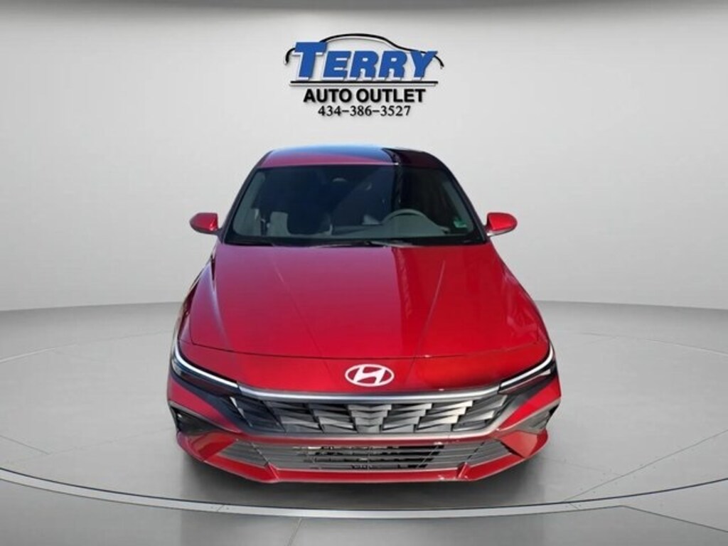 Used 2024 Hyundai Elantra SEL Sedan