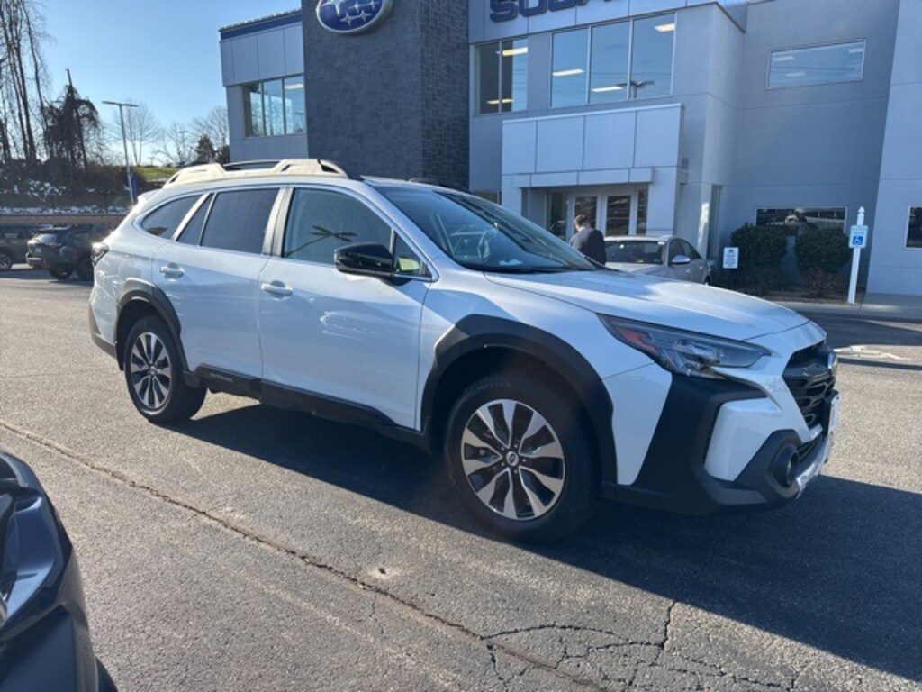 Used 2025 Subaru Outback Limited SUV