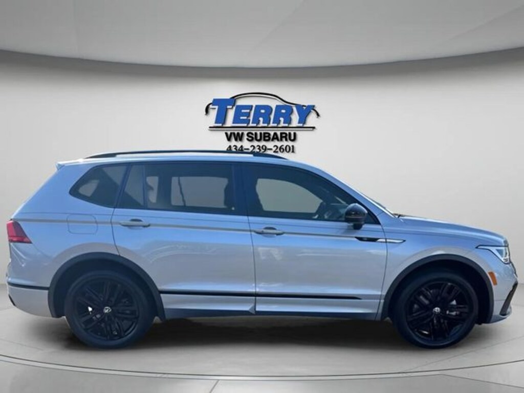 Used 2022 Volkswagen Tiguan 2.0T SE R-Line Black SUV