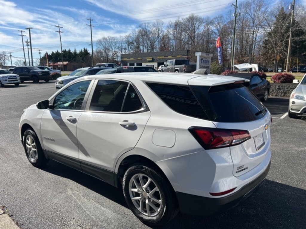 Used 2022 Chevrolet Equinox LT SUV