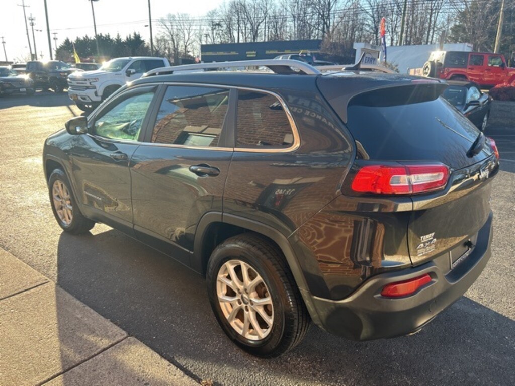 Used 2014 Jeep Cherokee Latitude SUV